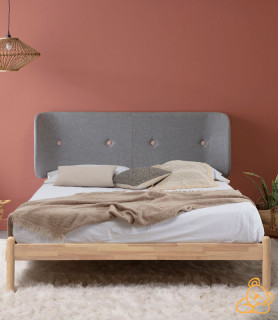 Pack de cama con cabecero tapizado para habitación de matrimonio.